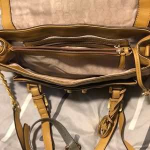 Michael Kors Satchel/handbag